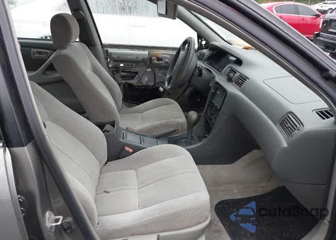 2001 Toyota Camry Le from USA, damaged, VIN JT2BG22K510551503